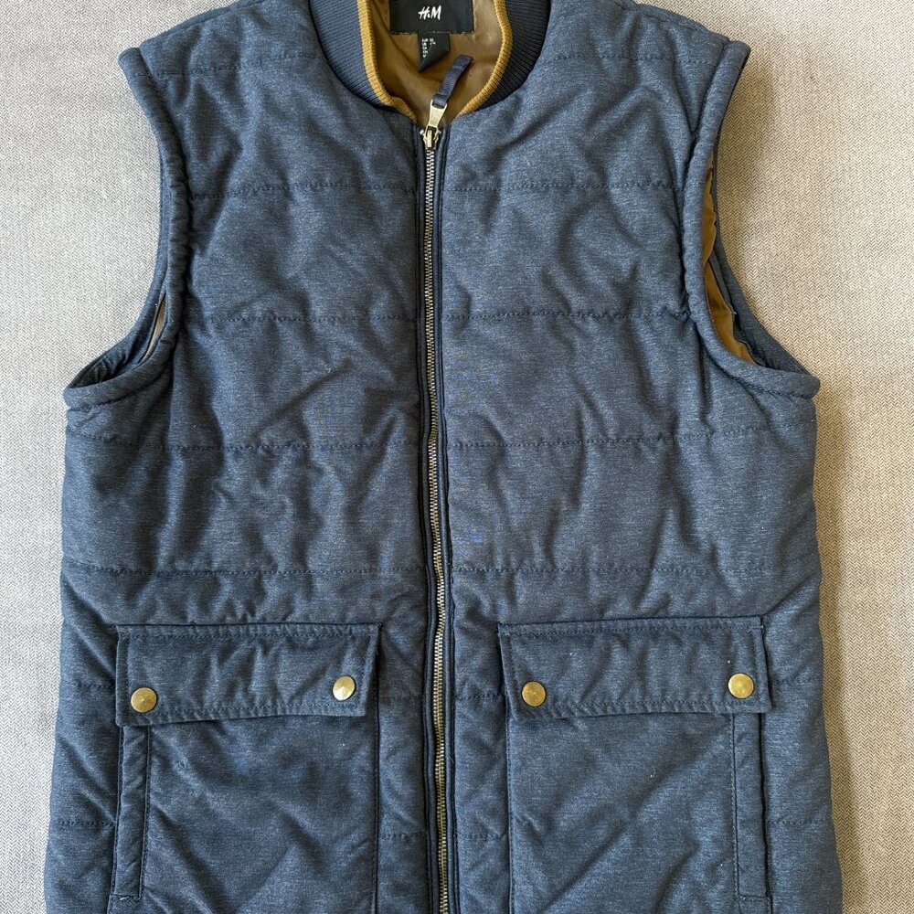 H&M Men’s Dark Blue Puffer Vest Size 42R US